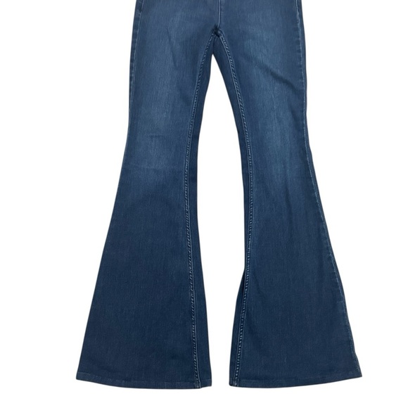 We The Free Dark Blue Flare Jeans Penny FP People Festival Sz 27 Concert Hippie - Picture 7 of 8